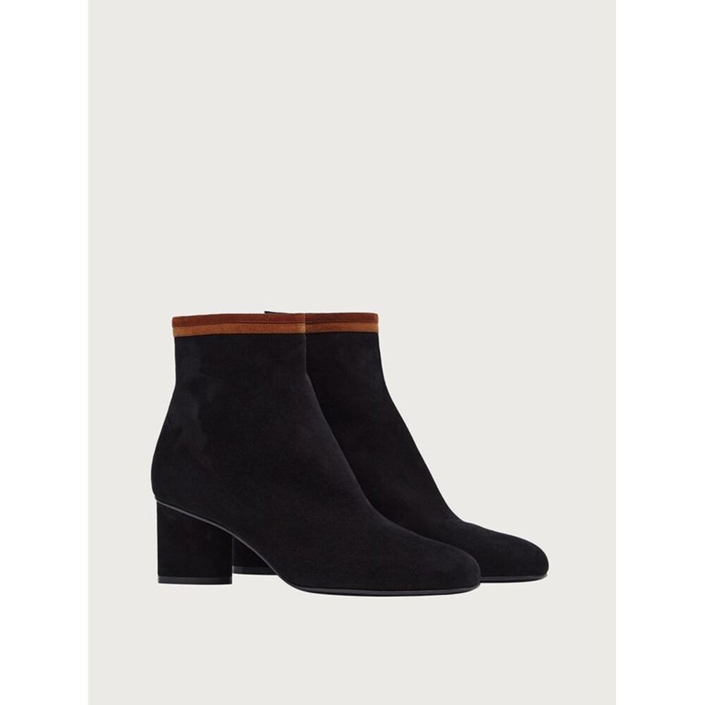 Ferragamo Bootie - Picture 2 of 4
